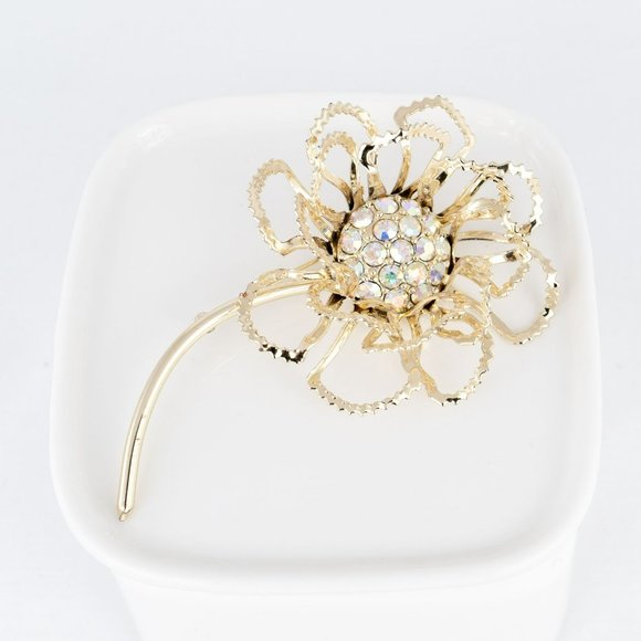 Vintage Flower Brooch AB Stone Gold Tone Signed Sarah Coventry Large Dimensional - Picture 2 of 7